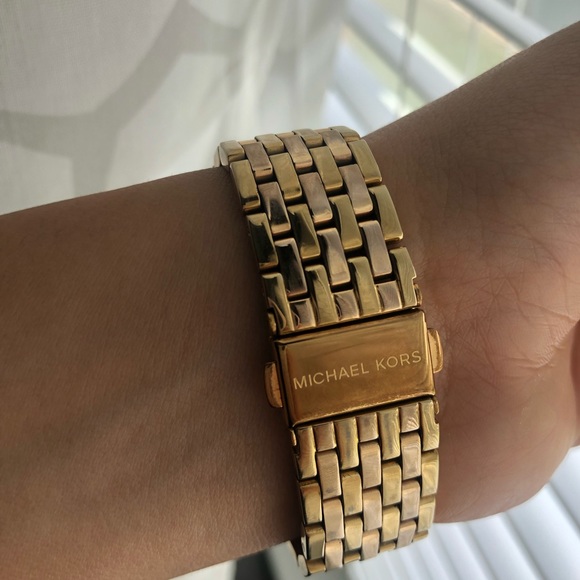 MK Watch - Picture 3 of 4